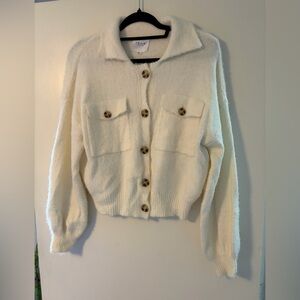 Le Lis Ivory Button-Front Pocket Cardigan